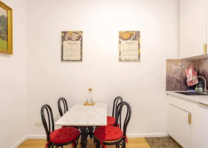 Διαμέρισμα Gemuetliche Nur 15 Minuten Ins Stadtzentrum Βιέννη